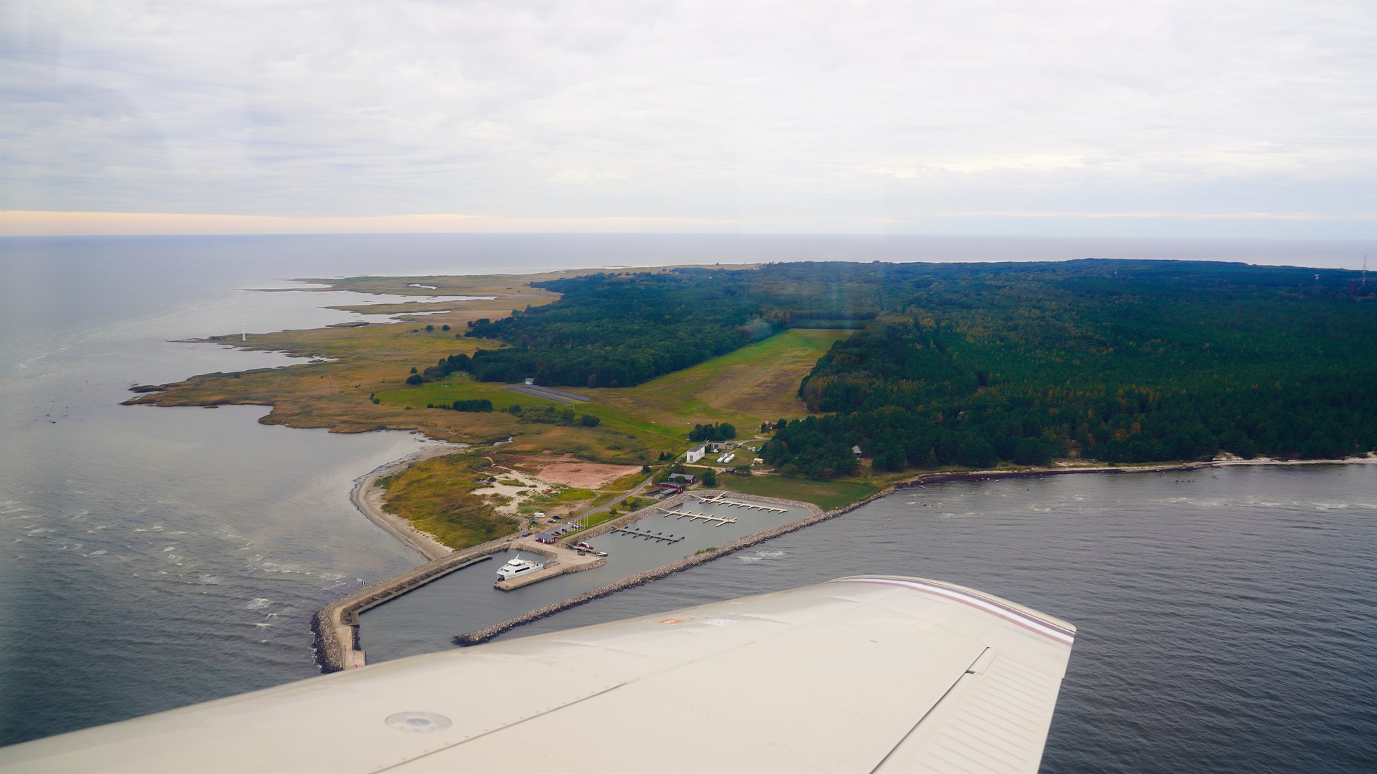 Ruhnu saar õhust